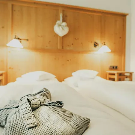Hotel Lauterbad 4*